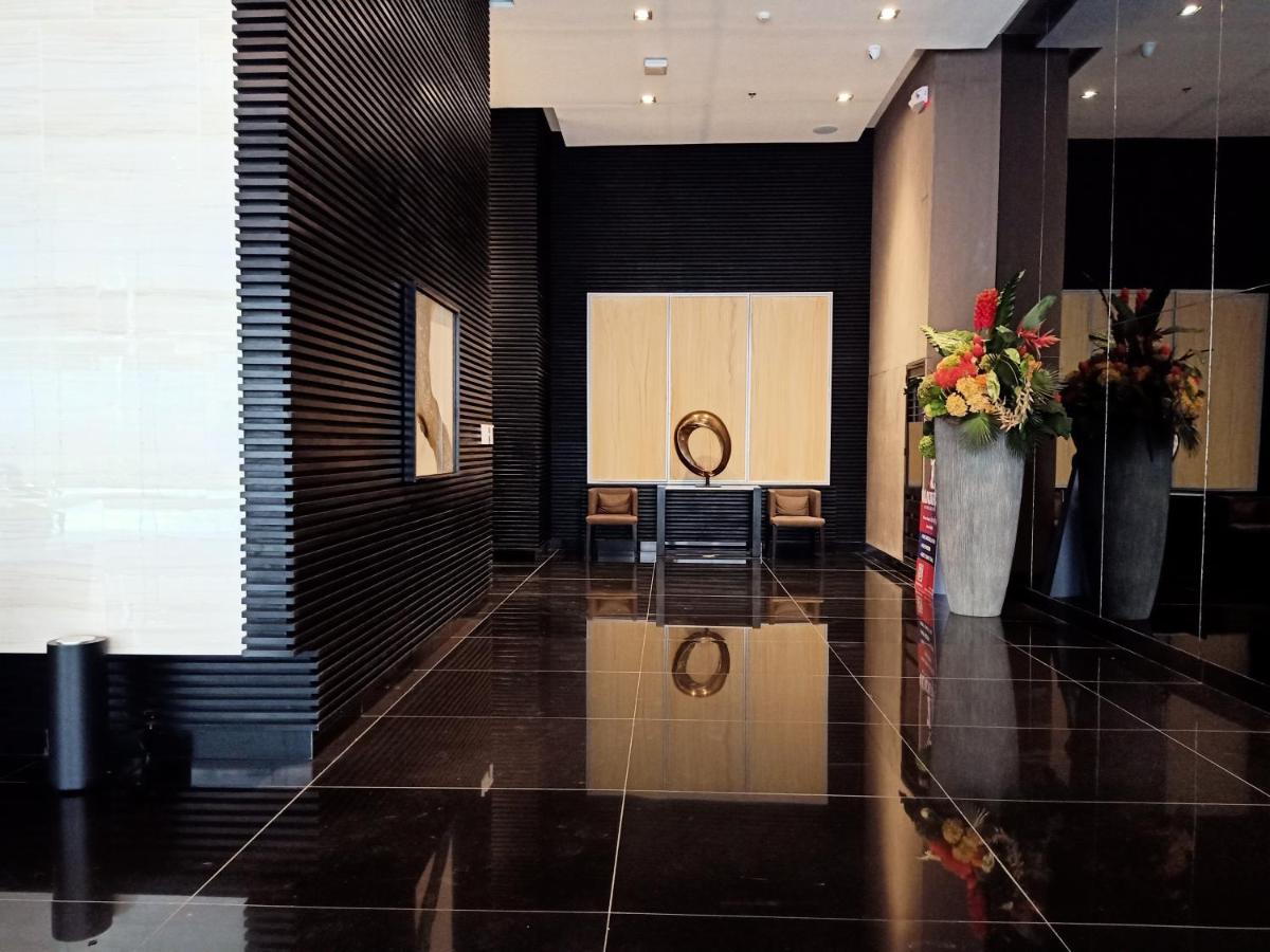 Marivic'S Place At Air Residences Makati Manila Exteriér fotografie